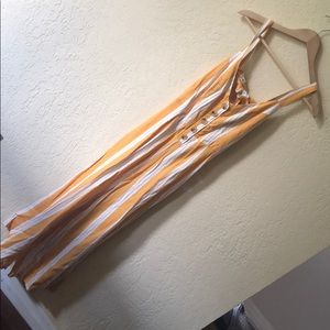 Kendall & Kylie yellow romper.